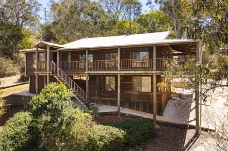1 GRAHAM CT, HODGSON VALE, QLD 4352