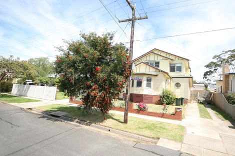 19 Seaview Pde, Belmont, VIC 3216