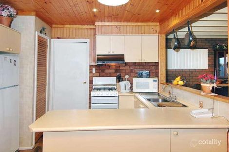 Property photo of 82 Sterling Drive Keilor East VIC 3033