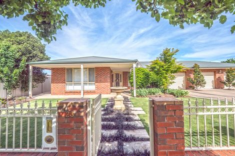 Property photo of 23 Locksley Court Shepparton VIC 3630