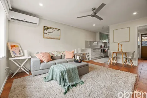 2/1-3 Braemar St, Seaford, VIC 3198