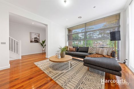 Property photo of 1 Ravenswood Walk Cairnlea VIC 3023