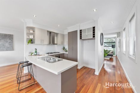 Property photo of 1 Ravenswood Walk Cairnlea VIC 3023