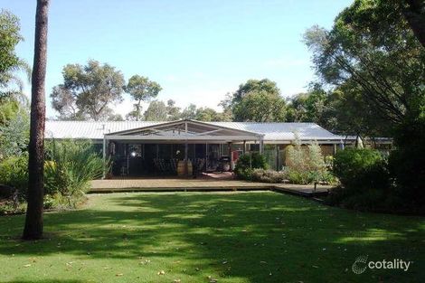 11 Gulf Way, Leschenault, WA 6233