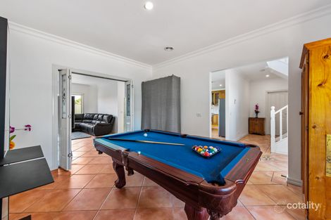 Property photo of 2/2A Stratheden Court Sydenham VIC 3037