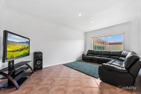 Property photo of 2/2A Stratheden Court Sydenham VIC 3037