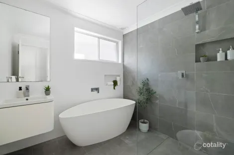 Property photo of 95 Sir Thomas Mitchell Drive Davidson NSW 2085