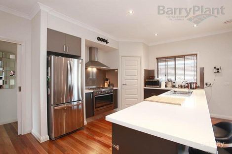 Property photo of 635 Eynesbury Road Eynesbury VIC 3338