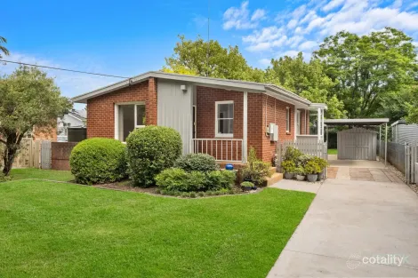 13 Luttrell St, Hobartville, NSW 2753