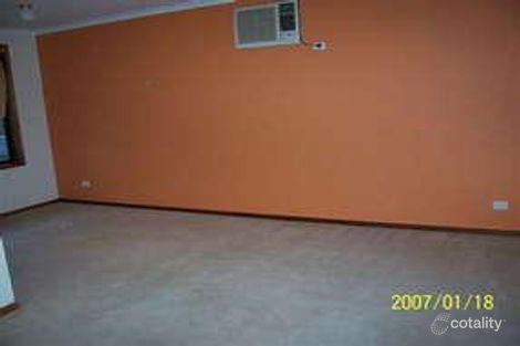 Property photo of 17 Berenwode Circuit Morphett Vale SA 5162