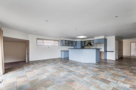 Property photo of 13 Allan Avenue South Morang VIC 3752