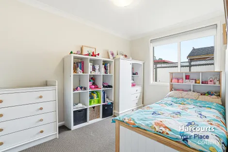 Property photo of 5 Shamrock Place Glendenning NSW 2761