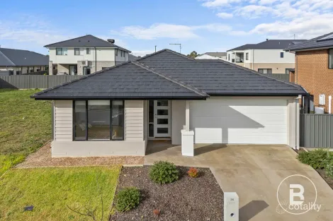 35 Todd St, Lucas, VIC 3350
