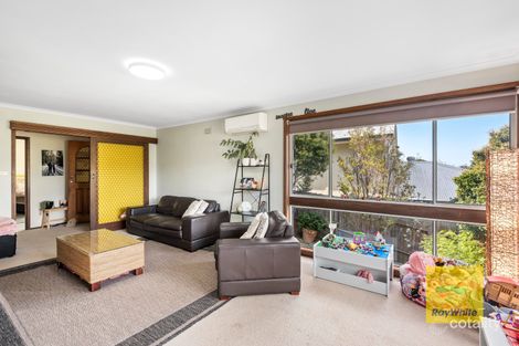 Property photo of 14 Ferndale Parade Highton VIC 3216