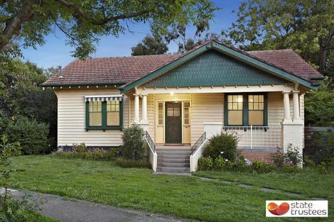 30 Burton Cres, Ivanhoe East, VIC 3079