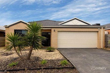 21 Baynton Cres, Lynbrook, VIC 3975