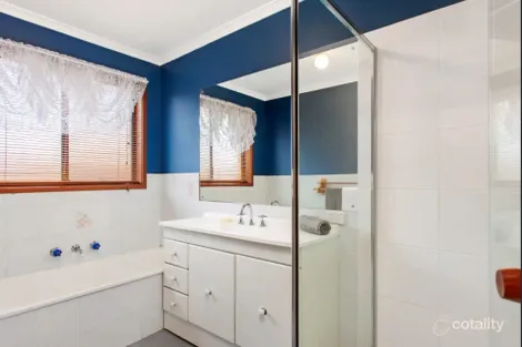 Property photo of 2/68 Twelvetrees Crescent Florey ACT 2615