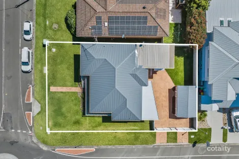 Property photo of 32 Towns Street Shellharbour NSW 2529