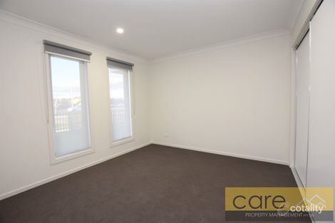 Property photo of 24 Ezra Crescent Officer VIC 3809