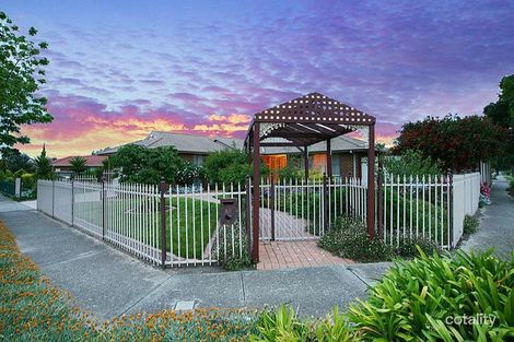 Property photo of 23 Dundee Way Sydenham VIC 3037