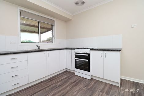 Property photo of 24 Crisp Drive Ashmont NSW 2650