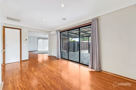 Property photo of 16 Navarre Drive Cranbourne West VIC 3977