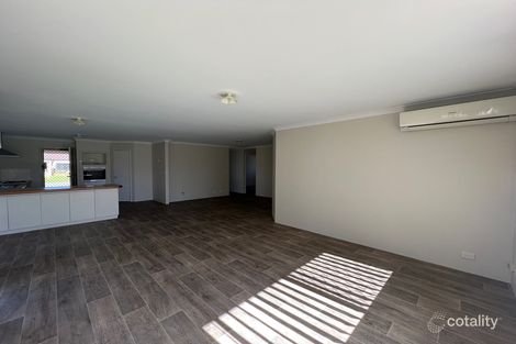 Property photo of 33 St Ettiene Gardens Port Kennedy WA 6172