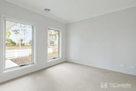 Property photo of 30 St Arnaud Road Eynesbury VIC 3338