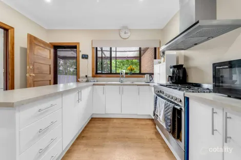 Property photo of 82 Nar Nar Goon-Longwarry Road Bunyip VIC 3815