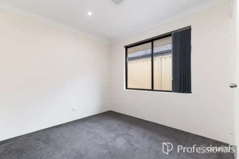 Property photo of 35 Verdello Way Pearsall WA 6065