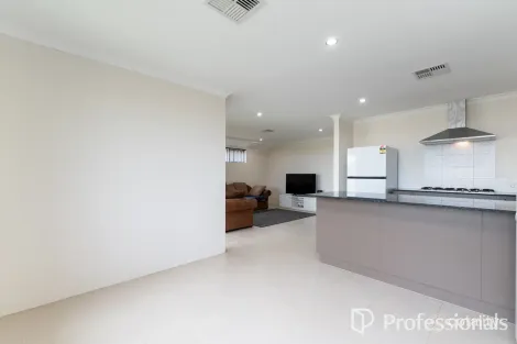 Property photo of 35 Verdello Way Pearsall WA 6065