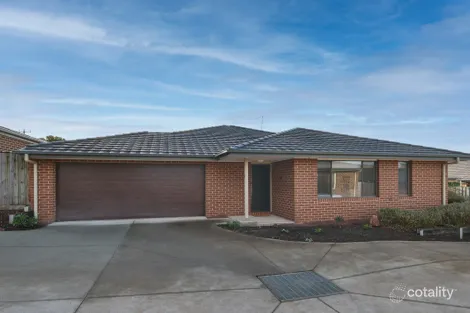 2/18 MAIN SOUTH RD, DROUIN, VIC 3818
