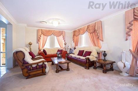 Property photo of 12 St Helens Close West Hoxton NSW 2171