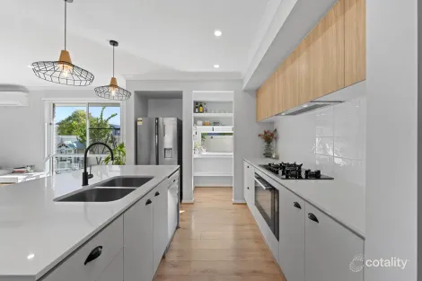 Property photo of 71 Einasleigh Street Morayfield QLD 4506