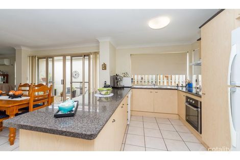 Property photo of 59 Marble Arch Place Arundel QLD 4214