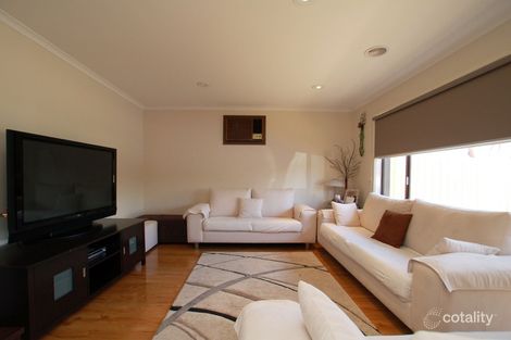 Property photo of 4 Yandoit Court Meadow Heights VIC 3048