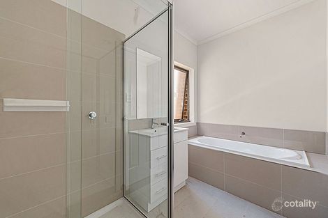 Property photo of 1 Rawlings Avenue Ferntree Gully VIC 3156
