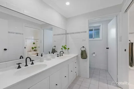 Property photo of 8 Isaac Smith Parade Kings Langley NSW 2147