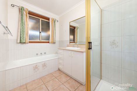 Property photo of 3/44 Mayfair Drive West Wodonga VIC 3690