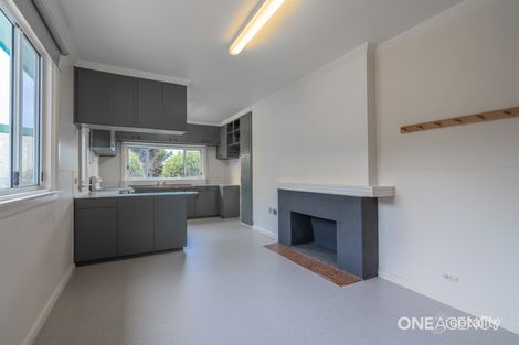 Property photo of 14 West Park Grove Parklands TAS 7320