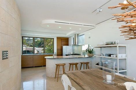 Property photo of 32 North Avoca Parade North Avoca NSW 2260