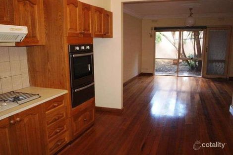 17 Mccabe Pl, North Melbourne, VIC 3051