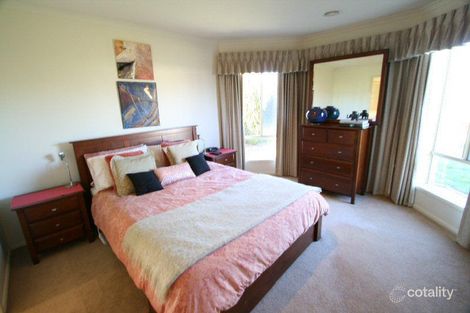 Property photo of 5 Oak Ridge Court Kyneton VIC 3444