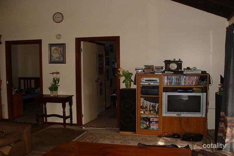 Property photo of 14 Birdwood Avenue Cockatoo VIC 3781