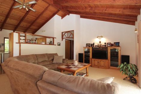 47 Muriel St, Redland Bay, QLD 4165