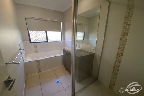 Property photo of 25 Como Close Kewarra Beach QLD 4879