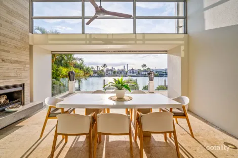 5/17 Marseille Ct, Bundall, QLD 4217