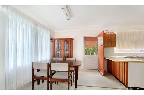 Property photo of 47 Blackman Parade Unanderra NSW 2526