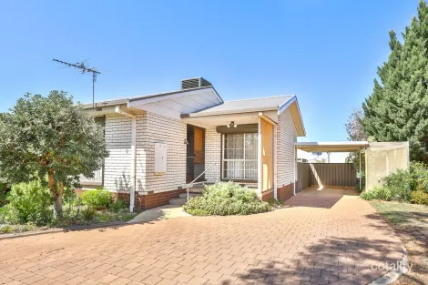 Property photo of 1/17 Whittaker Crescent Red Cliffs VIC 3496