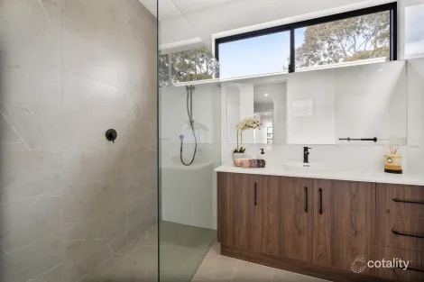 Property photo of 31B Ritchie Terrace Marleston SA 5033